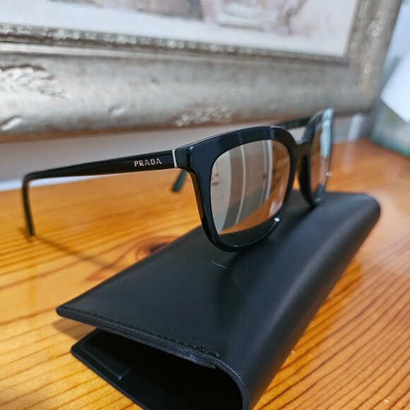 Authentic PRADA Sunglasses/ Mirrored Lenses - Picture 1 of 6